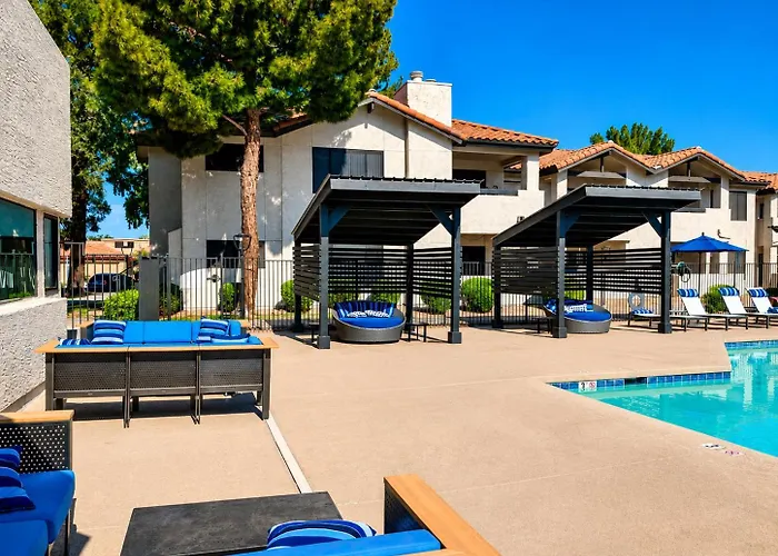 Apartment Retreat 2br 2ba , Pool, Gym & King Bed Chandler